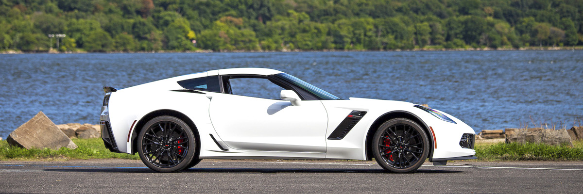 Corvette-stingray-z06-main