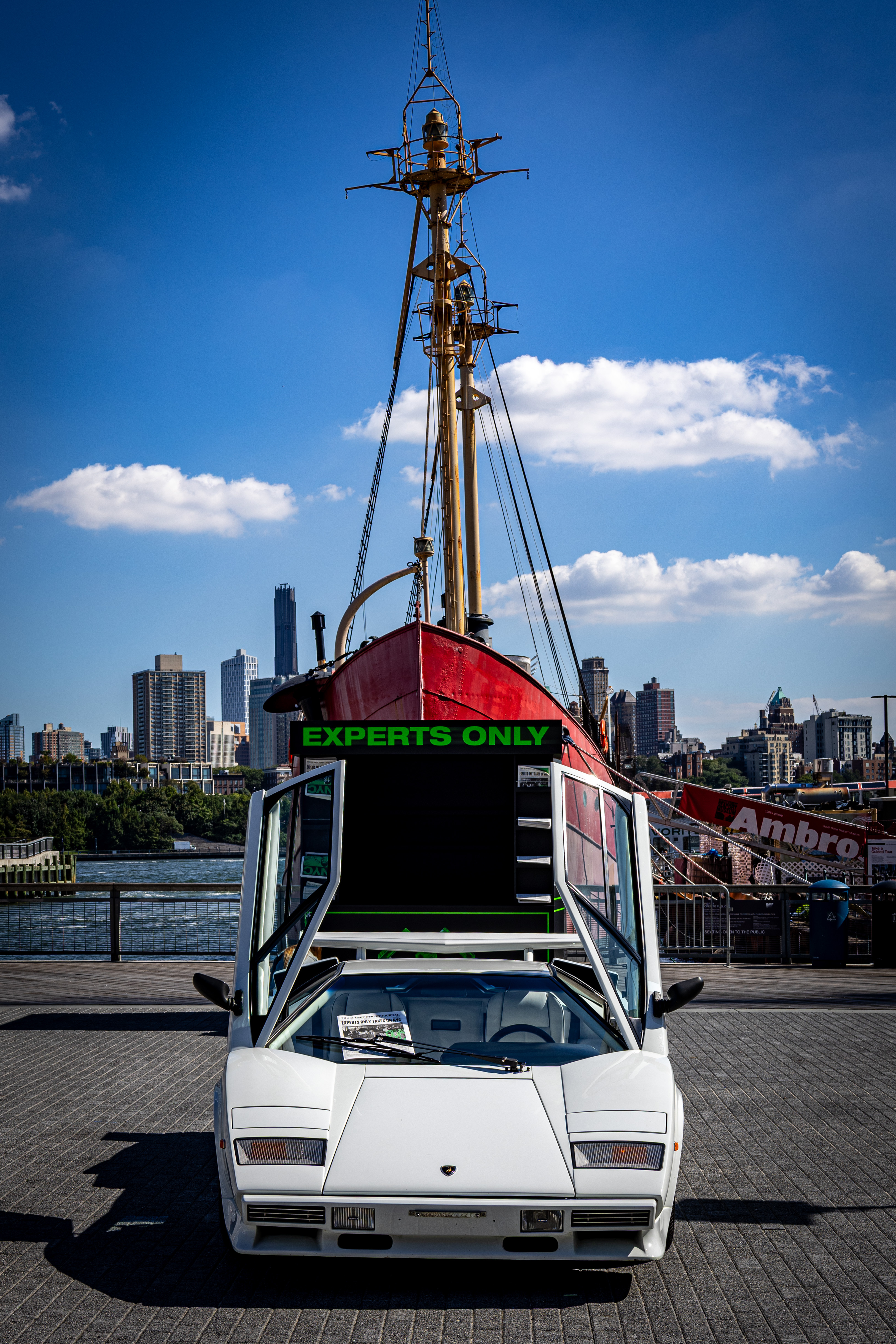 1990 Lamborghini Countach — photo 4 of 14