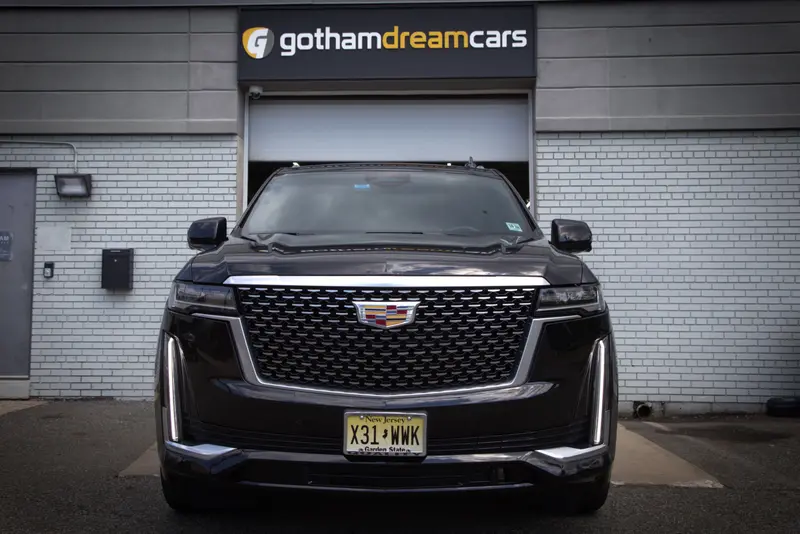 Cadillac Escalade ESV — photo 3 of 9
